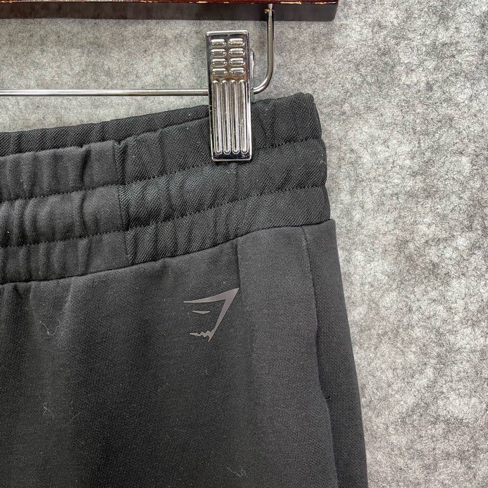 Gymshark Women’s Jogger Sweatpants Size XS Solid Black Athleisure Pockets - Picture 2 of 10